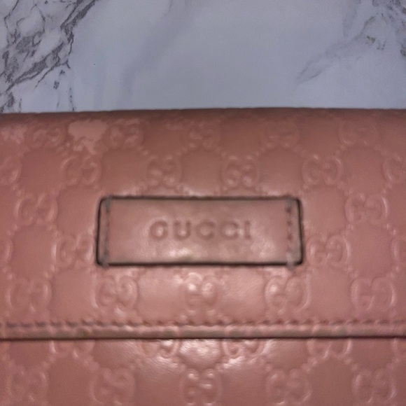 Gucci Microguccissima Compact Wallet - Picture 12 of 16